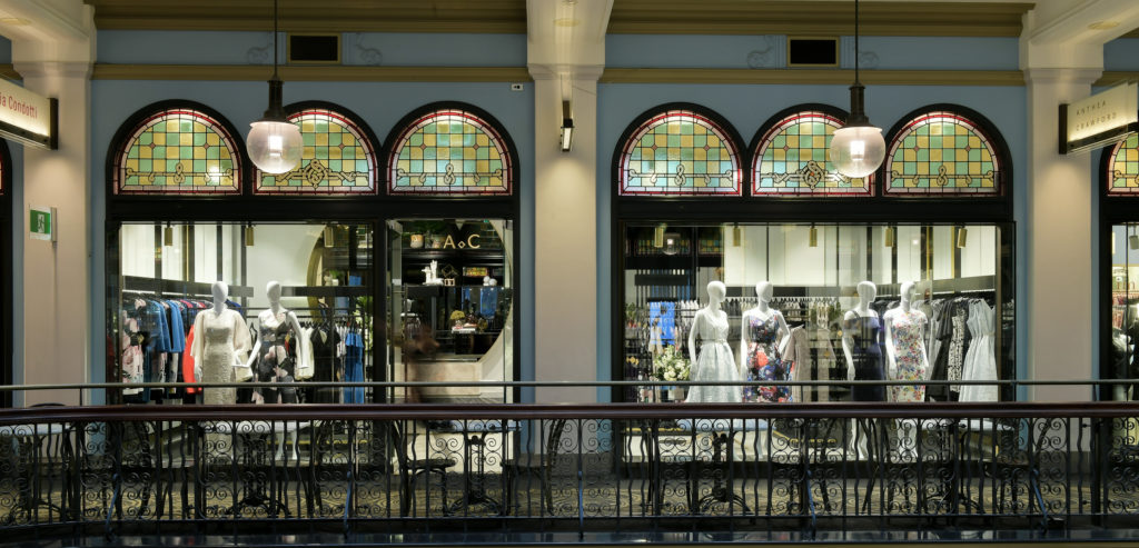 20161019- Anthea Crawford QVB Sydney - atmosphere- photo Ken Butti(0032)